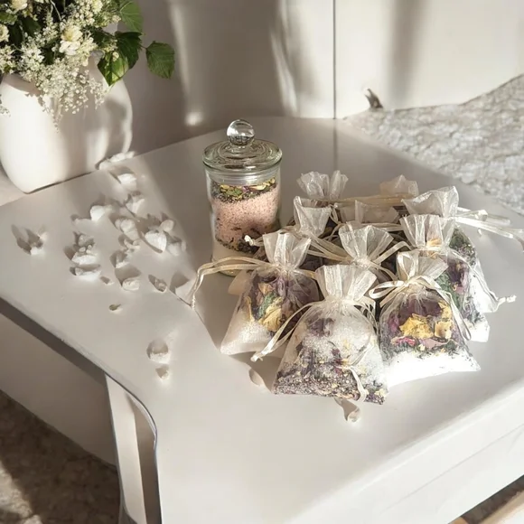 Handcrafted Handmade Tea Bath Floral Salt Relaxation Rejuvination Beauty Bags - Picture 1 of 8